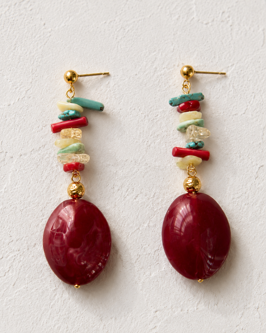 Pendientes largos multicolor de invitada de boda, modelo Alma de Hanalima