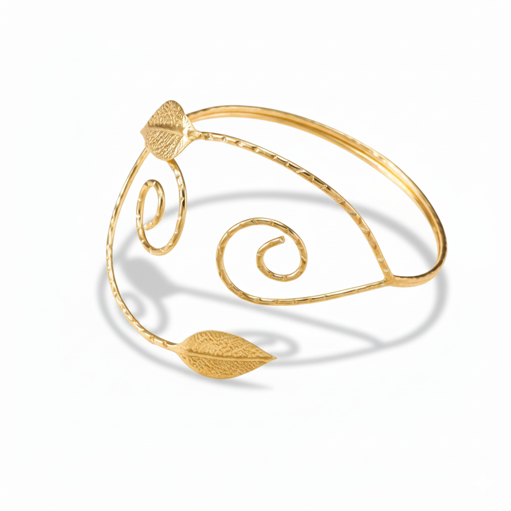 Brazalete Nora dorado artesanal acero inoxidable ajustable hecho a mano Espana Hanalima