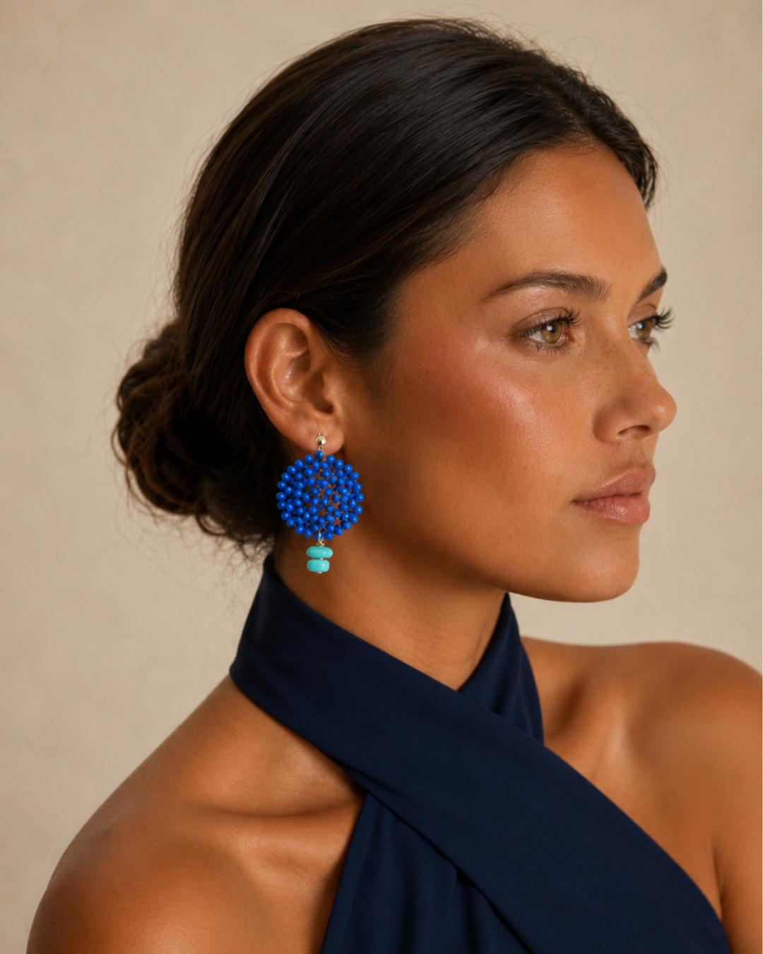 Bruna de Hanalima, pendientes azul cobalto y turquesa de invitada, hechos a mano en España